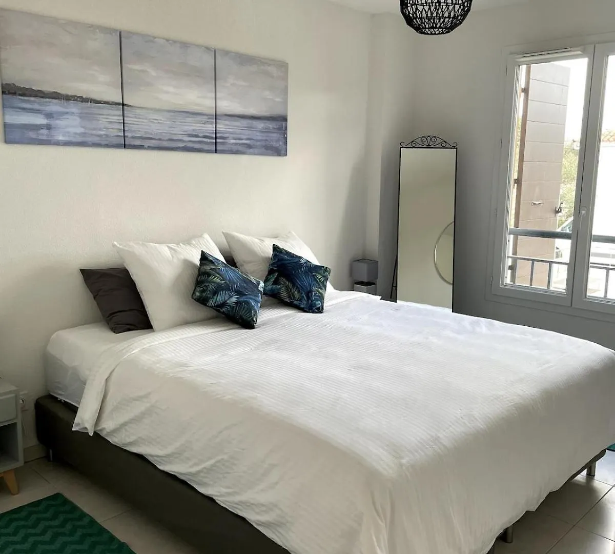 Maison Jasmin, Modern, Air-Conditioned 2-Bed With Lovely Terrace & Communal Pool Le Plan-de-la-Tour Holiday home