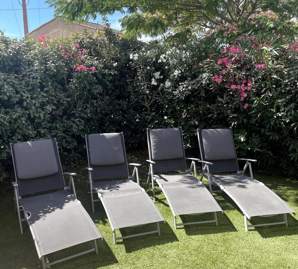 Holiday home Maison Jasmin, Modern, Air-Conditioned 2-Bed With Lovely Terrace & Communal Pool Le Plan-de-la-Tour