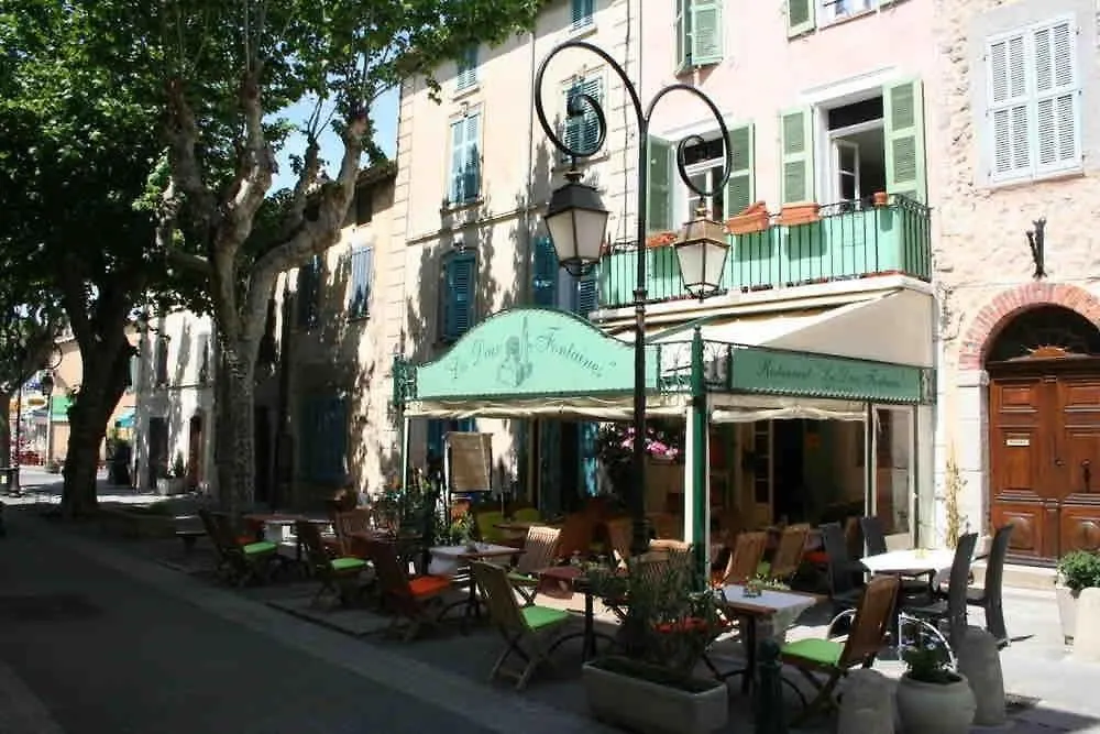 Maison Jasmin, Modern, Air-Conditioned 2-Bed With Lovely Terrace & Communal Pool Le Plan-de-la-Tour 0*,  France
