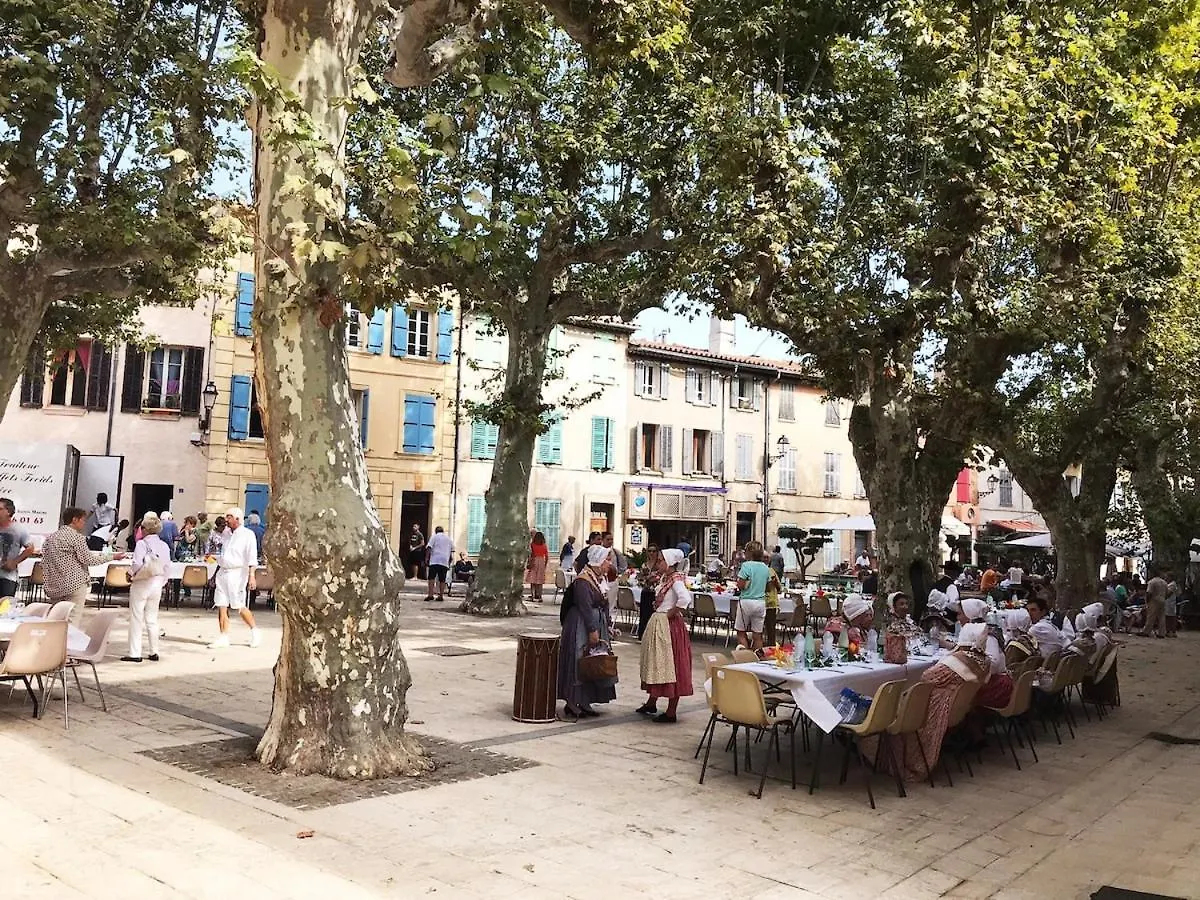 Holiday home Maison Jasmin, Modern, Air-Conditioned 2-Bed With Lovely Terrace & Communal Pool Le Plan-de-la-Tour